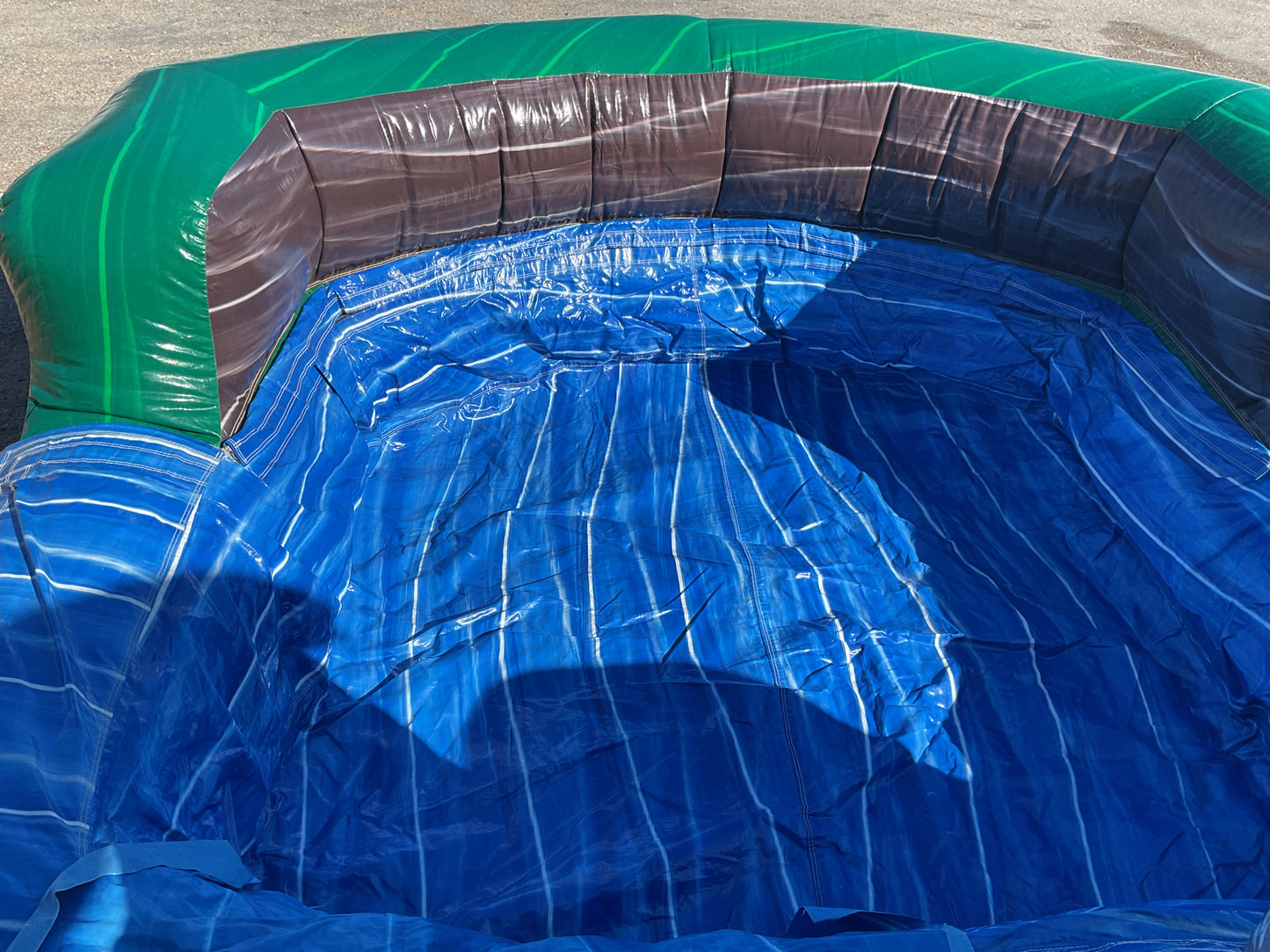 22' Emerald Crush Slide with pool