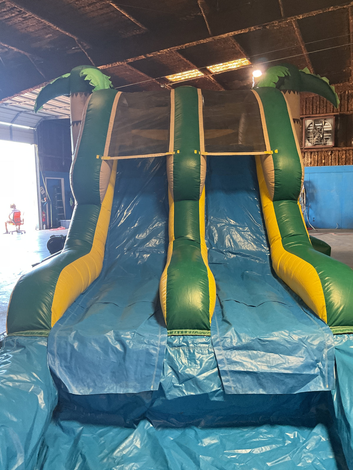 Dual Lane Tropical Combo with detachable pool