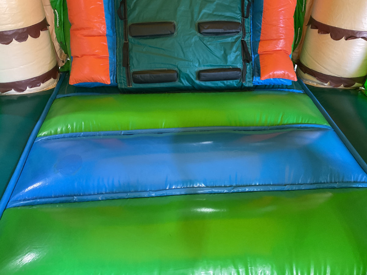 Tiki Island Wet Dry Combo with splash pool