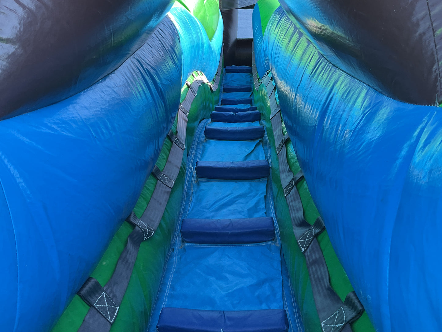 22' Rockin' Rapids Slide
