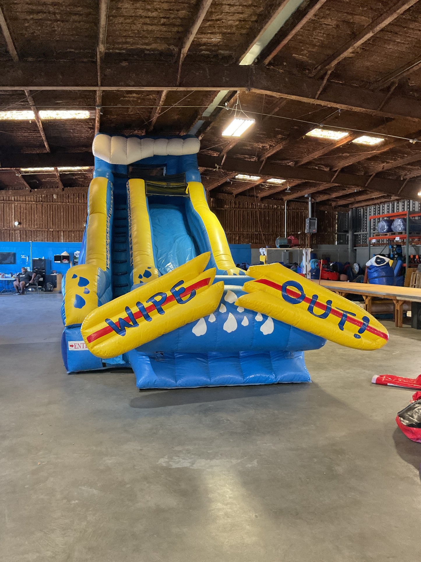 19' Wipe Out Slide