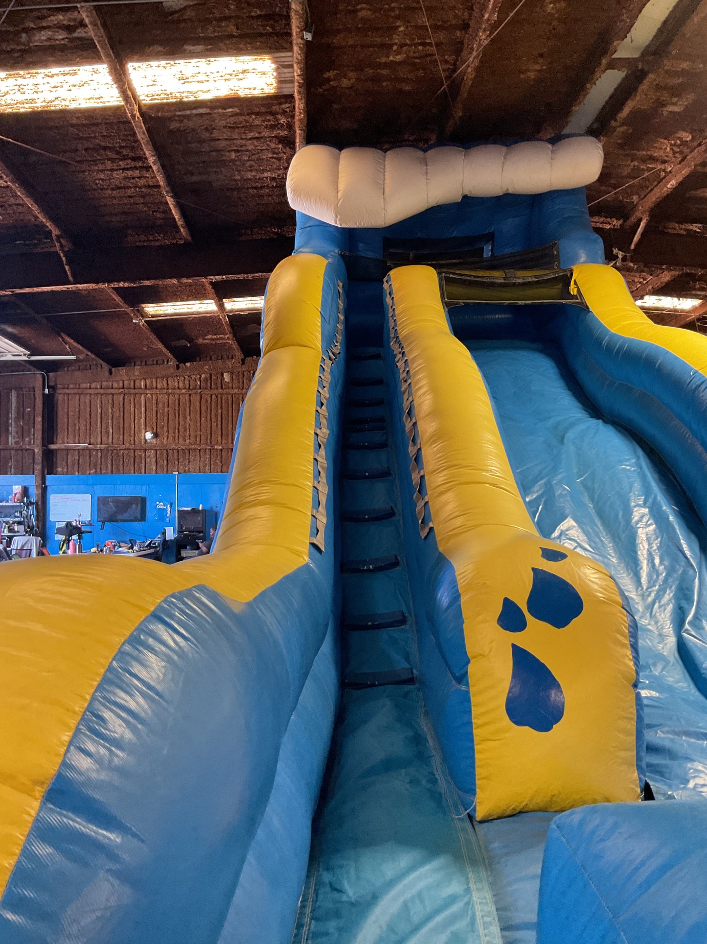 19' Wipe Out Slide