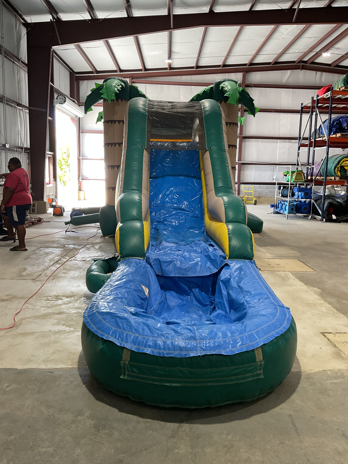 Tropical Combo wet dry with pool